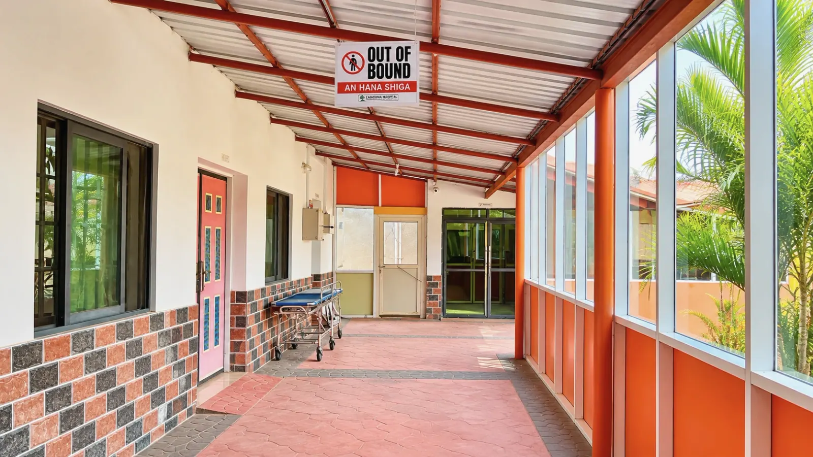 Inpatient walkways, Almadina Hospital (photo 5 of 7)