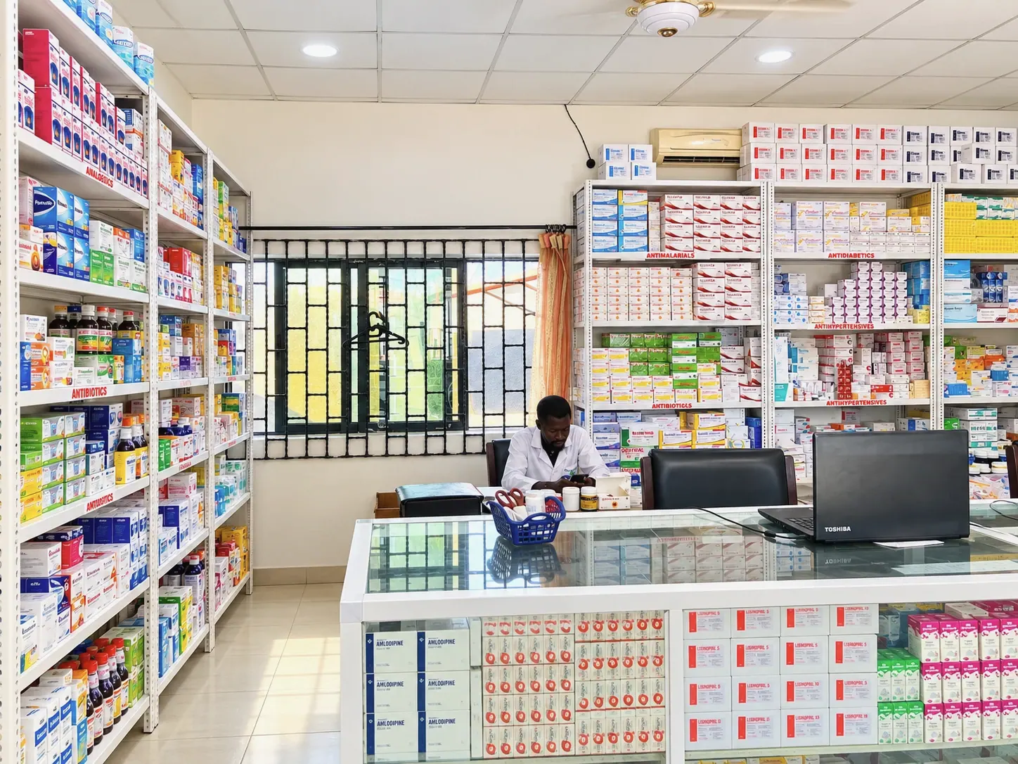 Pharmacy, Almadina Hospital (photo 4 of 6)